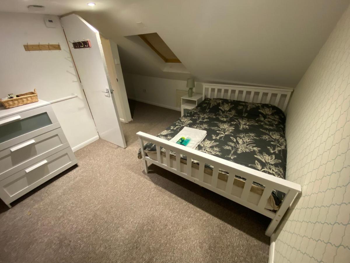 The Attic En-Suite Room Plymouth Kültér fotó